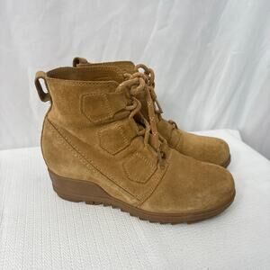 Sorel Evie Wedge Bootie Size 6.5 Tan Suede Boots